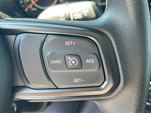 New 2025 Jeep Gladiator Sport image 22