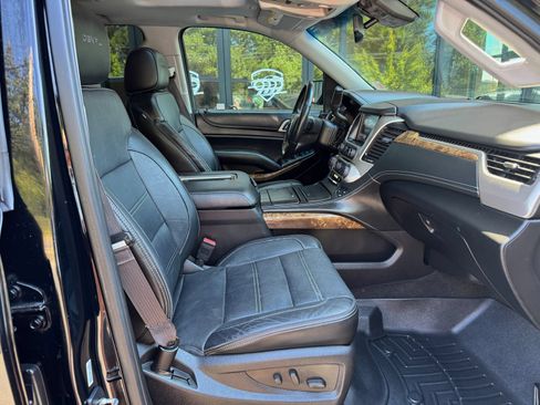 Used 2015 GMC Yukon Denali w/ Premium Package AWD/4WD image 25