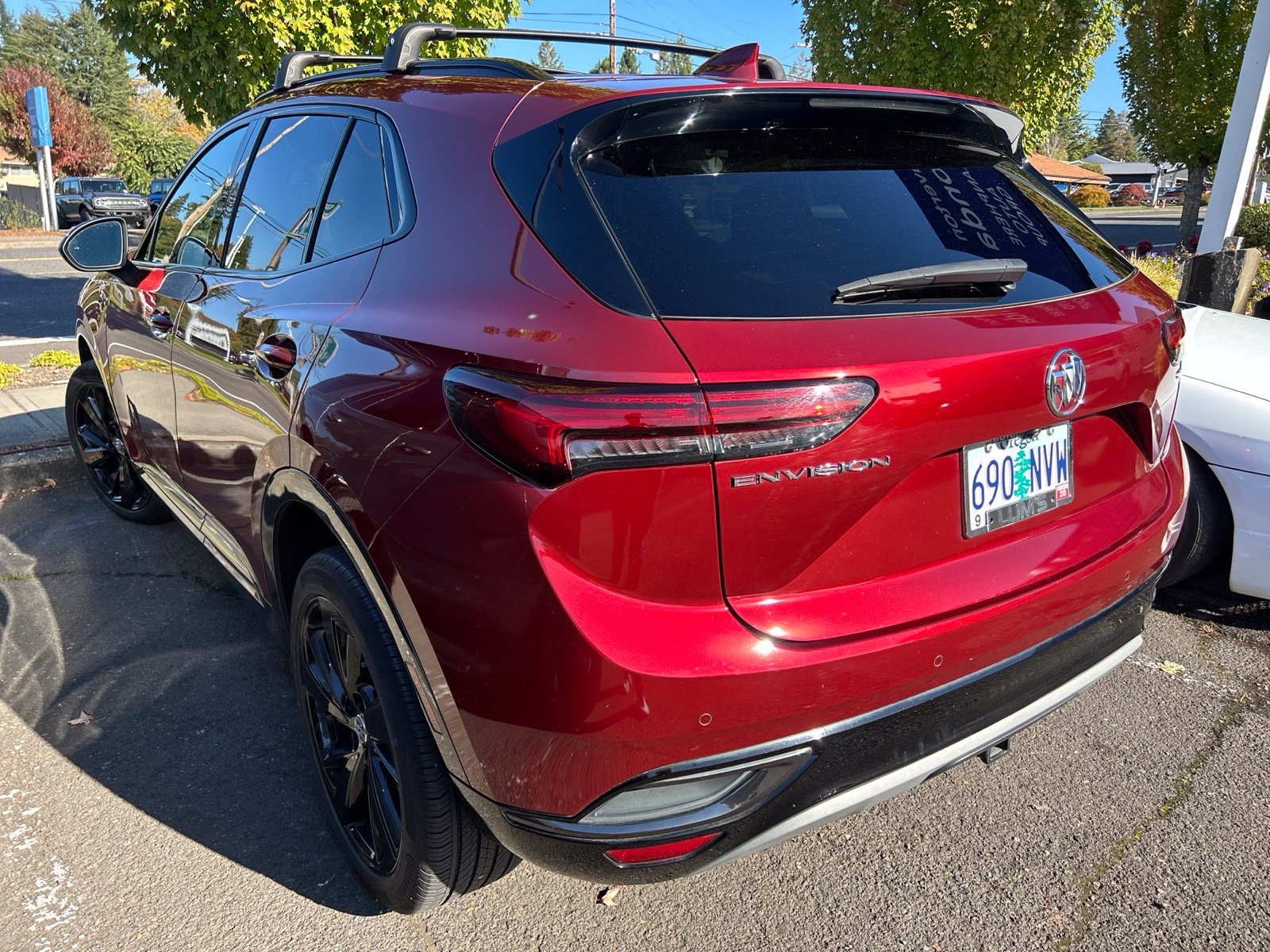 Used 2022 Buick Envision Essence w/ Sport Touring Package FWD image 6
