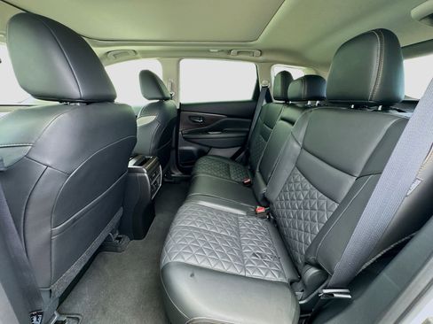 Used 2023 Nissan Murano Platinum w/ Cargo Package image 16