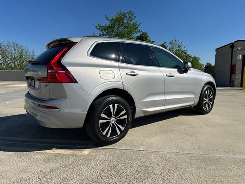 Certified 2023 Volvo XC60 B5 Core AWD/4WD image 9