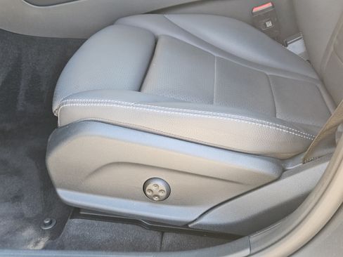 Used 2023 Mercedes-Benz GLC 300 4MATIC Coupe image 21