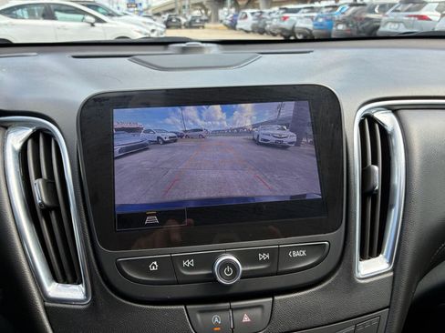 Used 2024 Chevrolet Malibu LT image 21