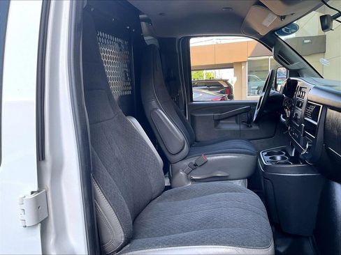 Used 2025 GMC Savana 2500 w/ Driver Convenience Package RWD image 11