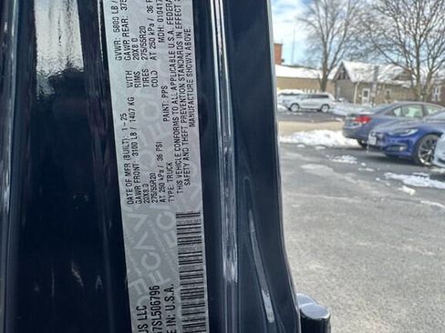 Used 2025 Jeep Gladiator Sport AWD/4WD image 15
