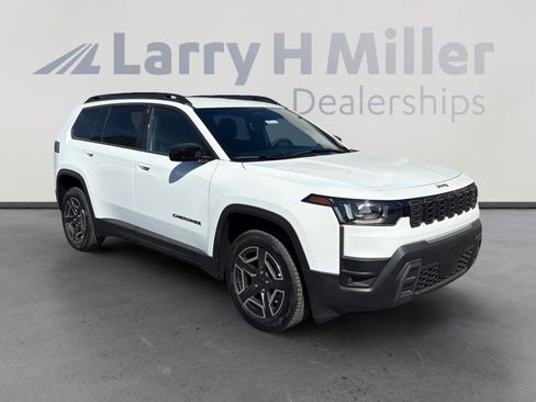 New 2026 Jeep Cherokee Laredo AWD/4WD image 7