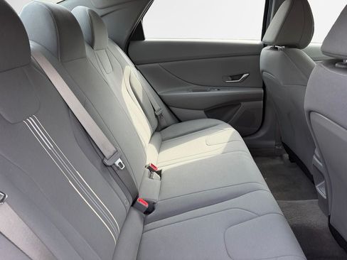 Used 2024 Hyundai Elantra SEL FWD image 26