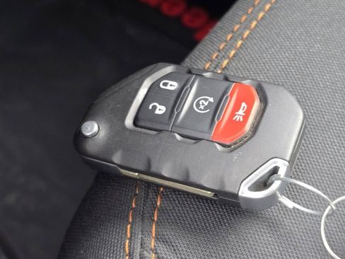 Used 2022 Jeep Gladiator Mojave w/ LED Lighting Group image 32