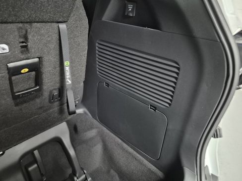 New 2026 Toyota Sienna XLE image 16