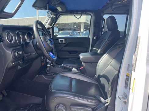 Certified 2022 Jeep Wrangler Unlimited Rubicon 4xe w/ Cold Weather Group image 26