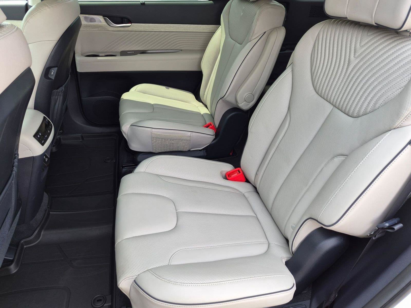 Used 2024 Hyundai Palisade Calligraphy AWD/4WD image 14