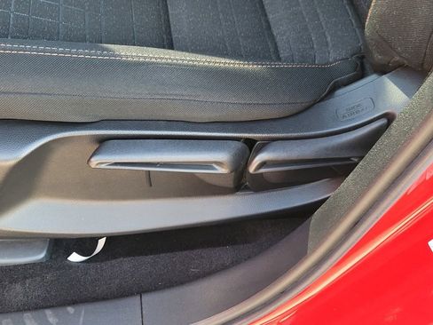 Used 2024 Honda HR-V Sport image 14