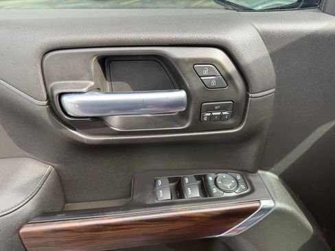 Used 2019 GMC Sierra 1500 SLT w/ SLT Premium Plus Package AWD/4WD image 20