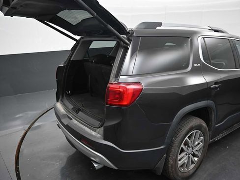 Used 2017 GMC Acadia SLE AWD/4WD image 24