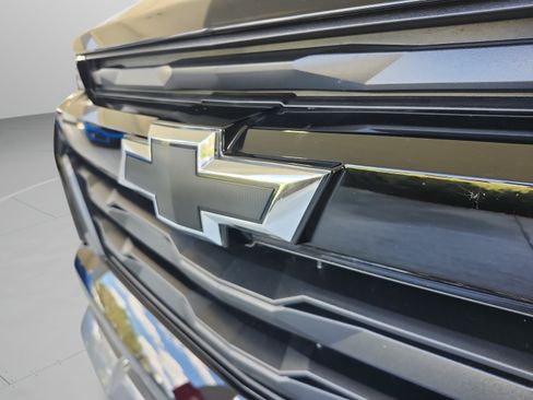 Used 2024 Chevrolet Colorado Z71 AWD/4WD image 31