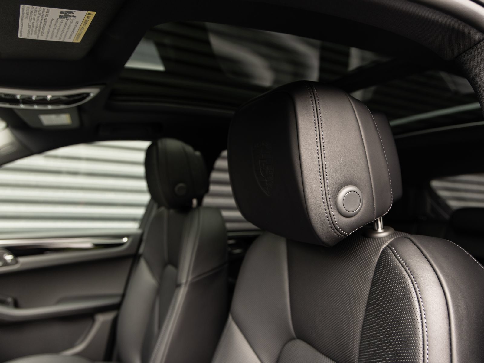 Certified 2026 Porsche Macan AWD/4WD image 24