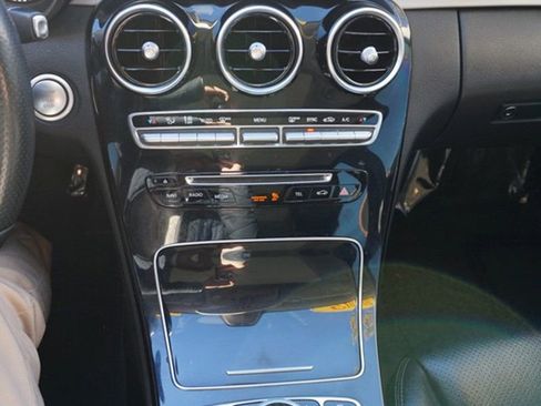 Used 2015 Mercedes-Benz C 300 4MATIC Sedan image 28