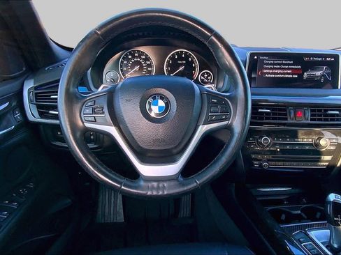 Used 2018 BMW X5 xDrive40e AWD/4WD image 5