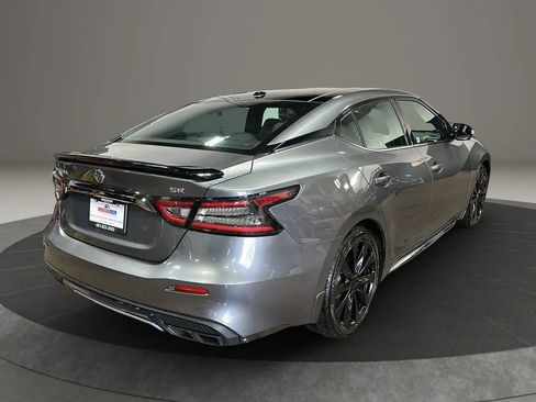 Used 2019 Nissan Maxima SR w/ Premium Package image 5