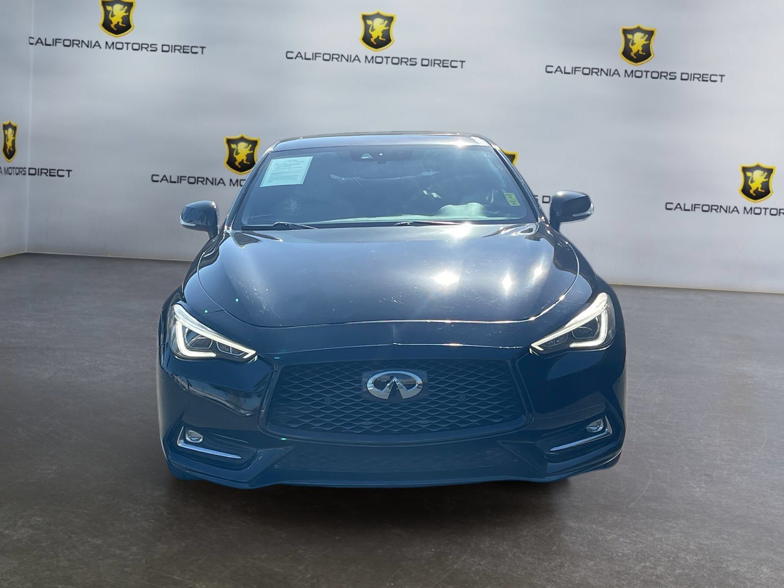 Used 2017 INFINITI Q60 3.0t w/ Premium Plus Package 3.0T RWD image 8