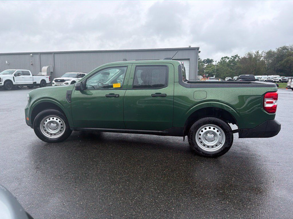 Used 2025 Ford Maverick XL w/ Equipment Group 101A AWD/4WD image 4
