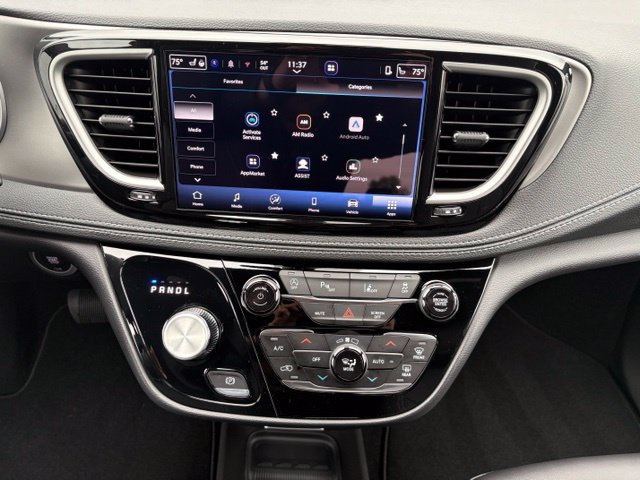 New 2027 Chrysler Pacifica Select FWD image 29