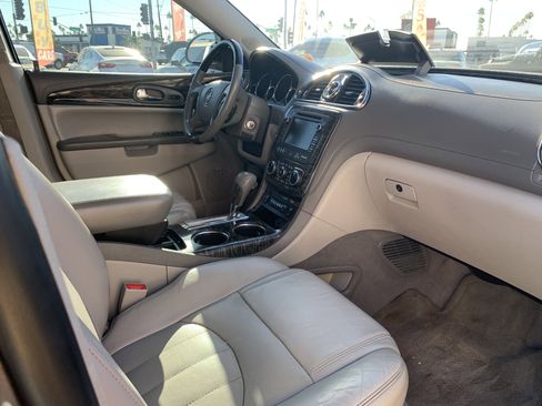 Used 2014 Buick Enclave Leather w/ Trailering Provision Package image 27
