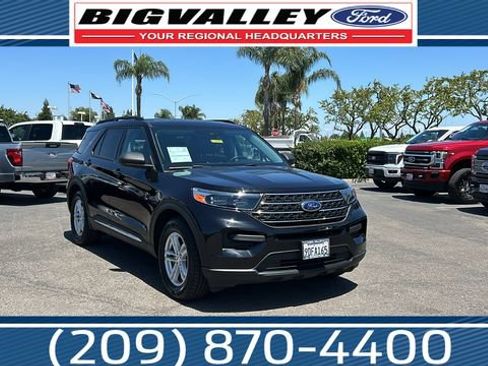 Certified 2022 Ford Explorer XLT RWD image 1