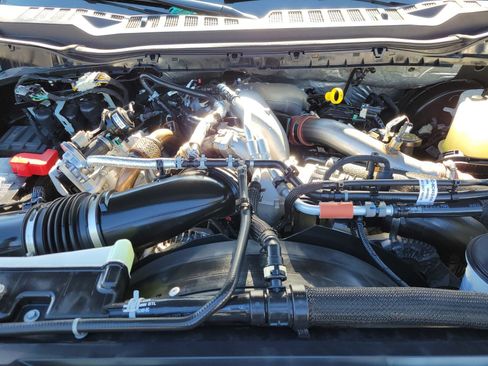 Used 2024 Ford F350 Limited w/ FX4 Off-Road Package image 33