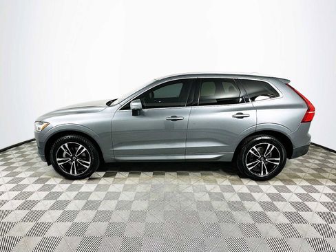 Used 2021 Volvo XC60 T5 Momentum w/ Advanced Package image 4