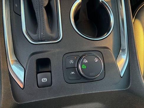 Used 2023 Chevrolet Traverse LT w/ LPO, Floor Liner Package image 25