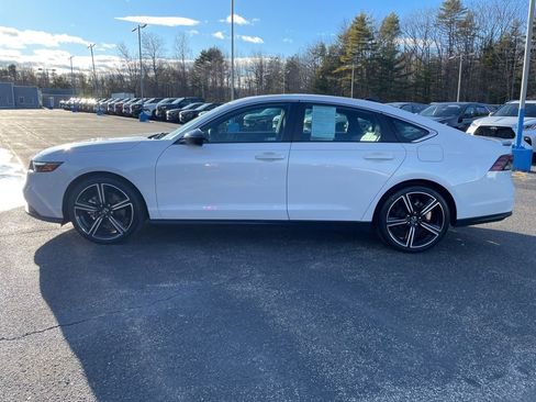 Used 2023 Honda Accord Sport image 3