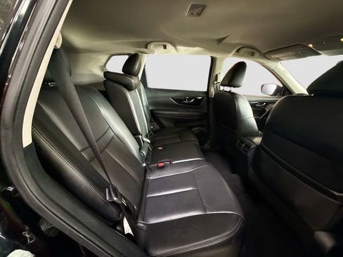 Used 2019 Nissan Rogue SL image 27