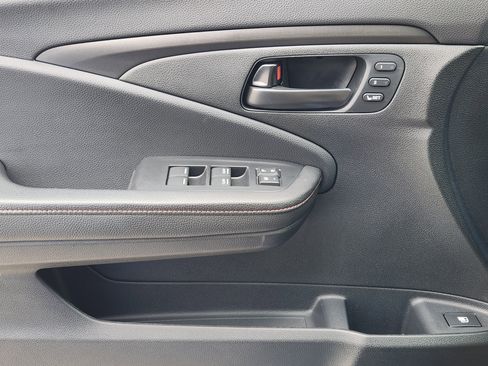 Certified 2025 Honda Ridgeline TrailSport image 23