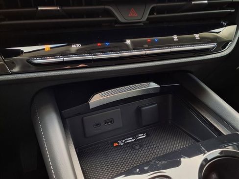 New 2026 Buick Envision Avenir image 16