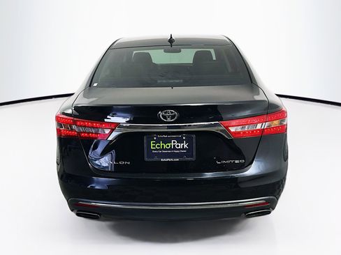 Used 2016 Toyota Avalon Limited w/ Toyota Safety Sense Package image 7