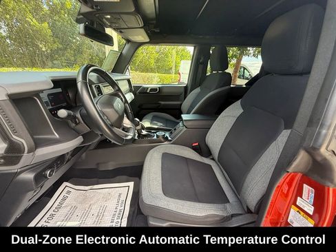 Used 2022 Ford Bronco Big Bend w/ Sasquatch Package image 10