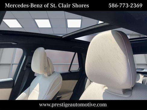 Used 2024 Mercedes-Benz GLC 300 4MATIC image 24