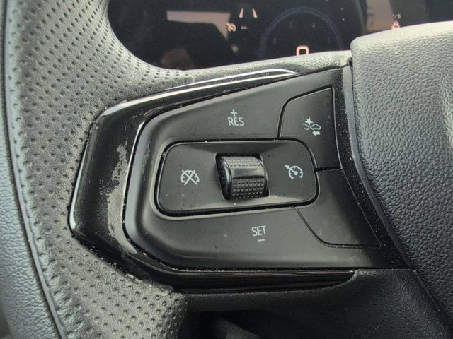 Used 2025 Chevrolet TrailBlazer LT w/ Driver Confidence Package FWD image 21