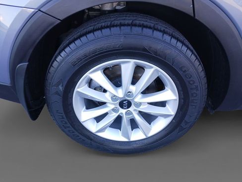 Used 2019 Kia Sorento L image 10