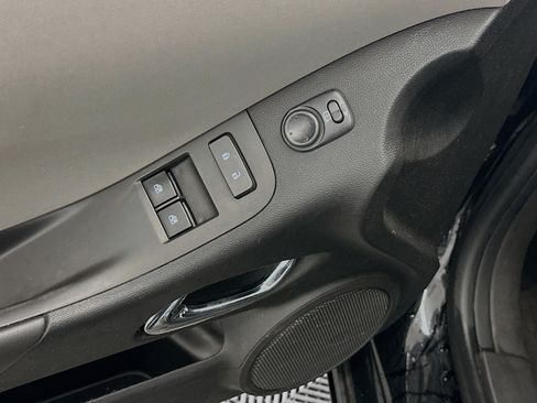 Used 2013 Chevrolet Camaro LS RWD image 15