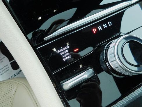 Used 2024 Jeep Grand Cherokee L Limited w/ Luxury Tech Group II image 36