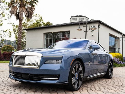 Used 2025 Rolls-Royce Spectre w/ Leather Finishing Pack AWD/4WD image 29