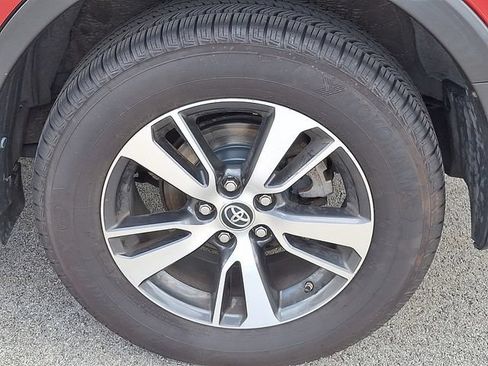 Used 2016 Toyota RAV4 XLE AWD/4WD image 30