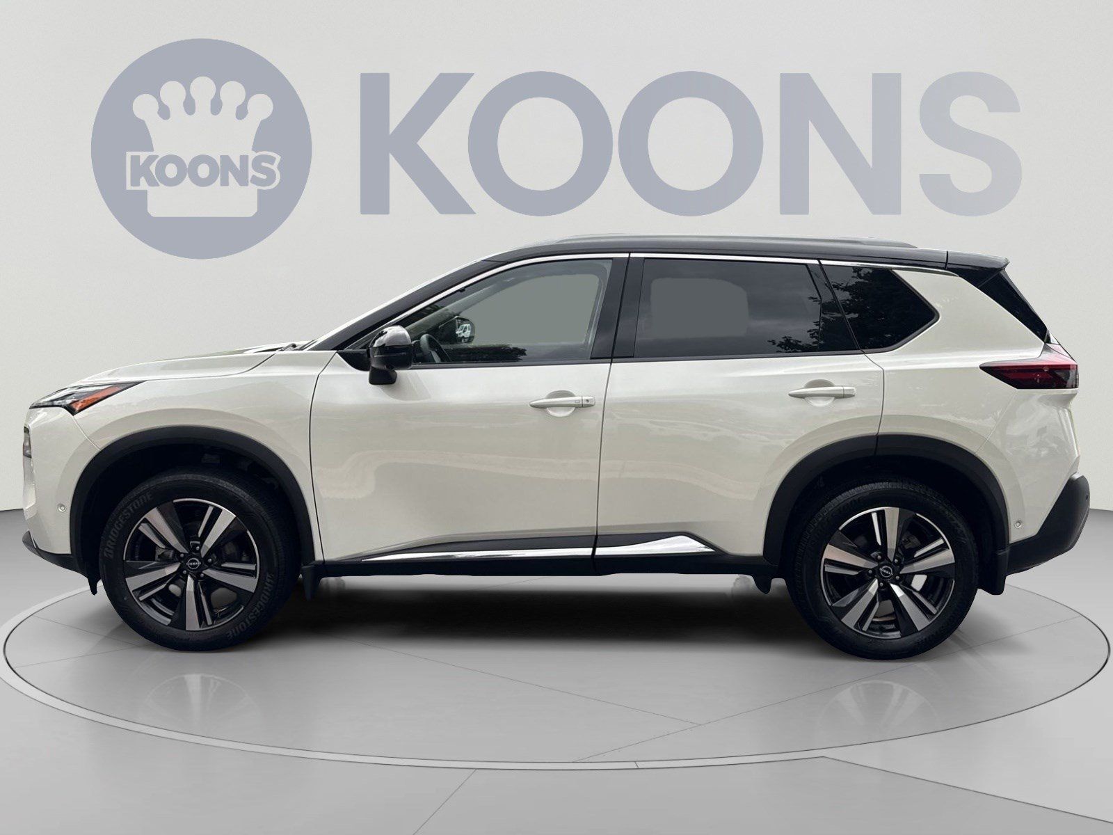 Used 2023 Nissan Rogue SL w/ SL Premium Package AWD/4WD image 2