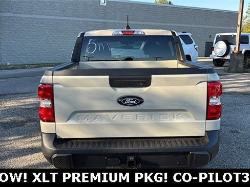 New 2025 Ford Maverick XLT w/ XLT Luxury Package image 29