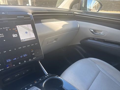 Used 2024 Hyundai Tucson Limited image 24