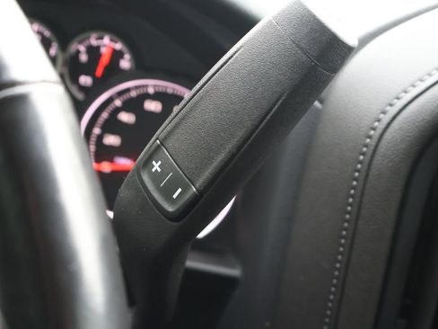 Used 2021 Chevrolet Silverado 1500 LT image 20