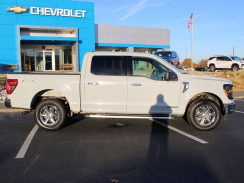 Used 2024 Ford F150 XLT w/ Mobile Office Package image 10