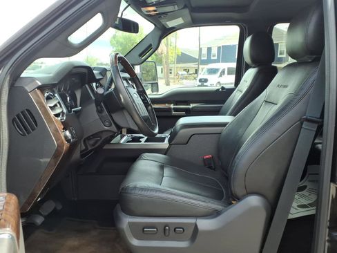 Used 2014 Ford F450 Platinum image 4